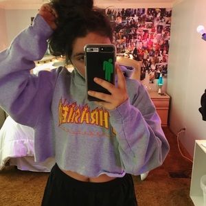 CROPPED THRASHER HOODIE
